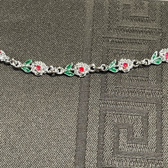 👋 3/$15 FASHION JEWELRY FLOWER BRACELET NWT - Picture 3 of 5